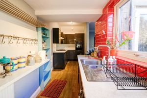 Photo 16- click for photo gallery